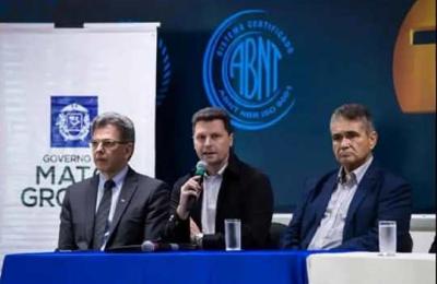 Secret&aacute;rio de Fazenda participa em Cuiab&aacute; de evento com representantes da SEFAZ e TCE