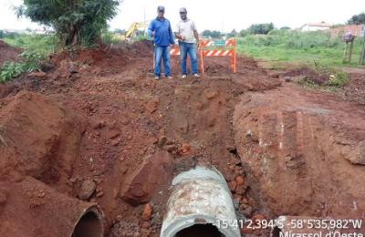 Constru&ccedil;&atilde;o de galeria pluvial