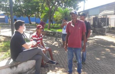 Prefeitura Municipal de Mirassol d&rsquo;Oeste, atrav&eacute;s da equipe t&eacute;cnica do CREAS, realiza abordagens sociais de preven&ccedil;&atilde;o ao risco extremo do Covid-19.