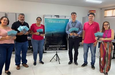Morador de Mirassol d'Oeste Lança Livro e Realiza Doação para Biblioteca e Escolas Municipais